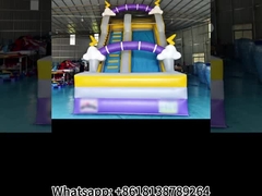 Εμπορικά σύννεφα κεραυνός φουσκωτές διαφάνειες φουσκωτές ξηρές διαφάνειες κάστρο