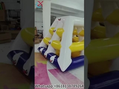 Πλωτά φουσκωτά πύργα αναρρίχησης νερού Παιχνίδια με Blob και Slide