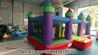 Διασκέδαση γηπέδου με εμπόδια Rainbow Bounce House